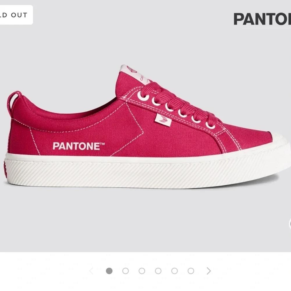 Cariuma Pantone Magenta sneakers size 8 ethically produced - Picture 3 of 9